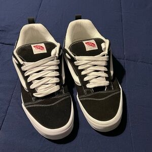 Vans Knu Skool